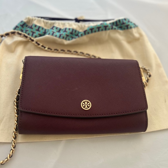TORY BURCH Emerson Chain Crossbody Wallet Wine Color NWT (Includes Dust Bag) - Picture 4 of 15